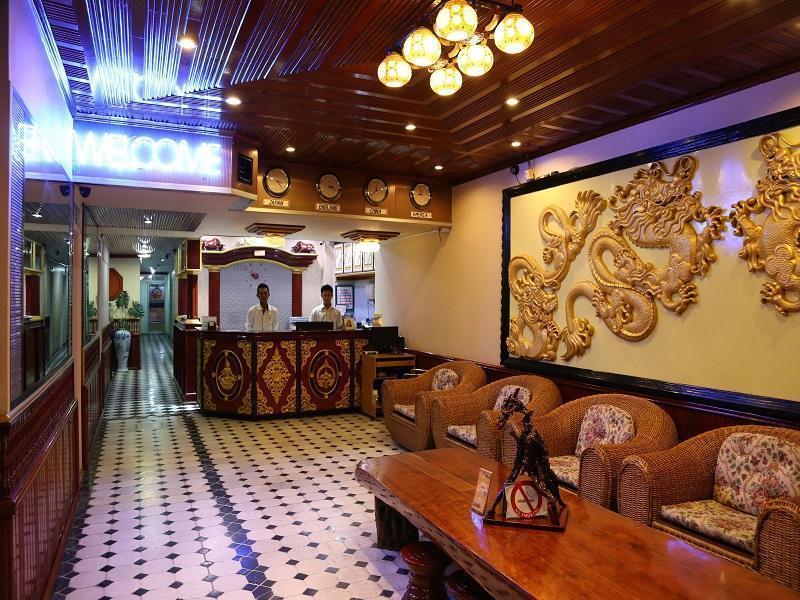 Palace Hotel Mandalay Exterior photo